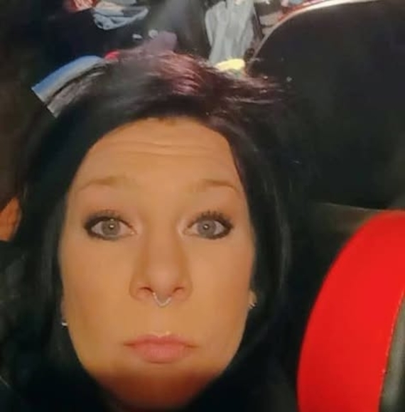 Meet your Posher, Heather - Picture 1 of 1